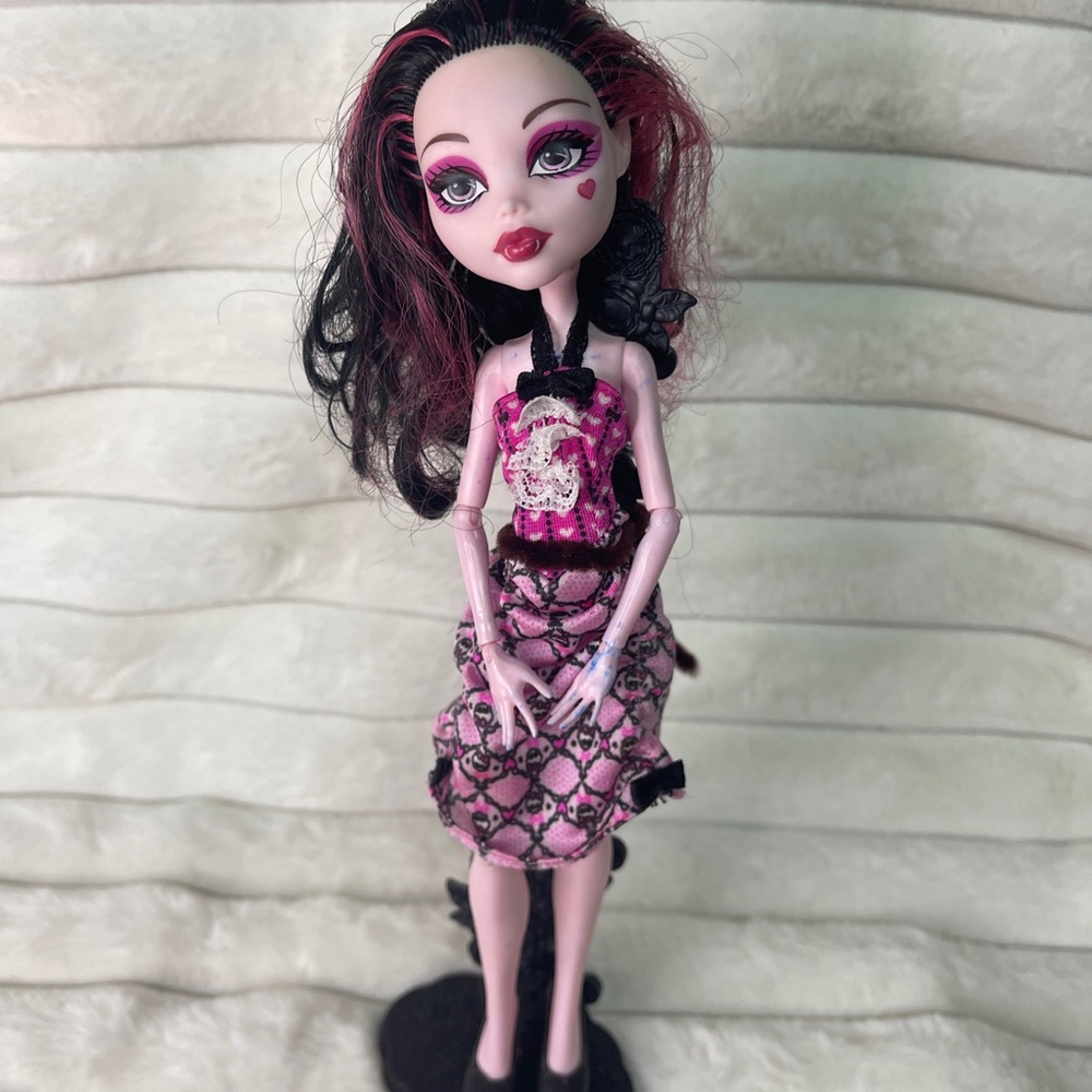Monster High Draculaura Doll Dot Dead Gorgeous 2012 Walmart Exclusive